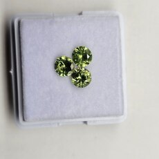 Круг 4,84 мм, 4/1, вес: 0,53+0,48+0,44 ct. - Ювелирные изделия, бижутерия