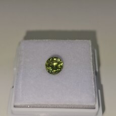 Круг 5,53 мм,  4/1, вес: 0,71 ct. - Ювелирные изделия, бижутерия