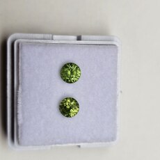 Круг 4,80 мм, 4/2, вес пары: 1,08 ct.  - Ювелирные изделия, бижутерия