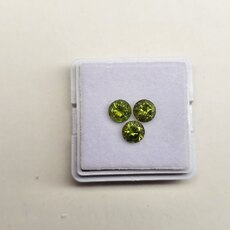 Круг 5,05 мм, 4/3, вес гарнитура: 1,86 ct. - Ювелирные изделия, бижутерия