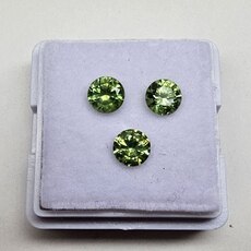 Круг 5,10 мм, 4/1, вес гарнитура: 1,90 ct. - Ювелирные изделия, бижутерия