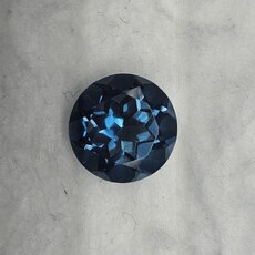 Круг 9,80 мм, вес: 4,30 ct. - Ювелирные изделия, бижутерия