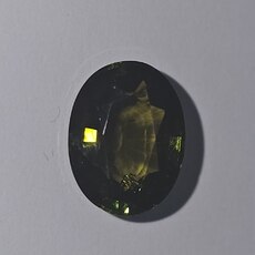 Овал 11,27*7,65 мм, вес: 3,69 ct. - Ювелирные изделия, бижутерия