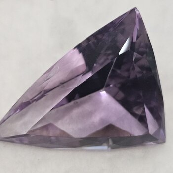 Триллион 36,60*33,60*26,80, h = 17,10 мм, вес: 62,45 ct. - Ювелирные изделия, бижутерия