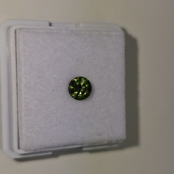 Круг 4,85 мм, вес: 0,60 ct. - Ювелирные изделия, бижутерия