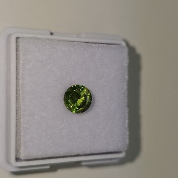 Круг 5,58 мм, 4/2, вес: 0.76 ct. - Ювелирные изделия, бижутерия
