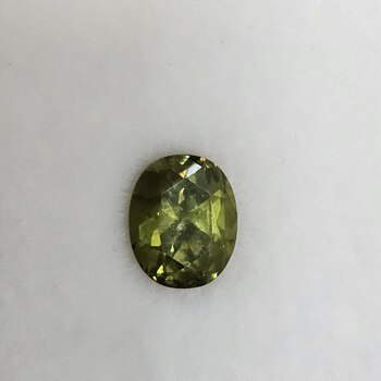 Овал 6,71*5,45 мм, 5/1, вес: 1.28 ct. - Ювелирные изделия, бижутерия