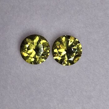 Круг 5,10 мм, чистота: 1, вес пары: 1,13 ct. - Ювелирные изделия, бижутерия