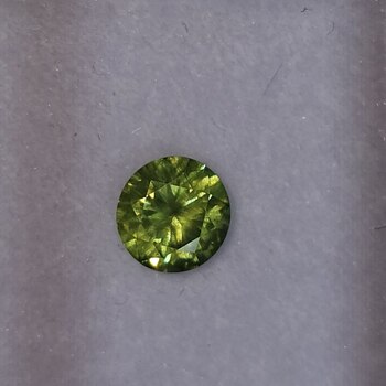 Круг 5,72 мм, 4/2, вес: 0,89 ct. - Ювелирные изделия, бижутерия