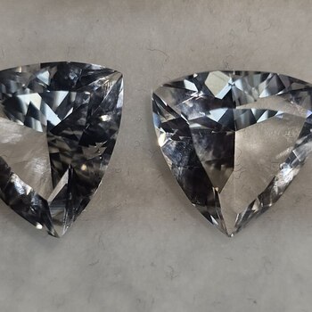 Триллион 13,50*13,50 мм, вес пары 13,81 ct. - Ювелирные изделия, бижутерия