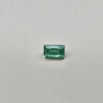 Багет 6,76*4,27 мм, 3/г3, вес: 0,83 ct. - Ювелирные изделия, бижутерия