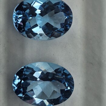 Овал 17,80*13,00 мм, вес пары: 30,56 ct. - Ювелирные изделия, бижутерия